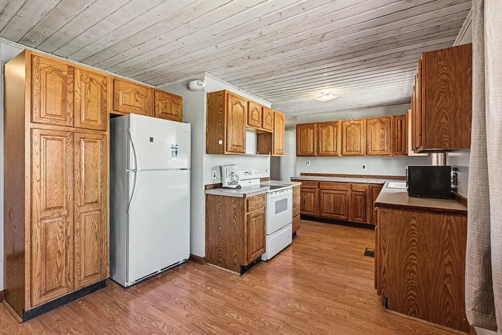 5156 Kellie Street Springville Township MI 49668
