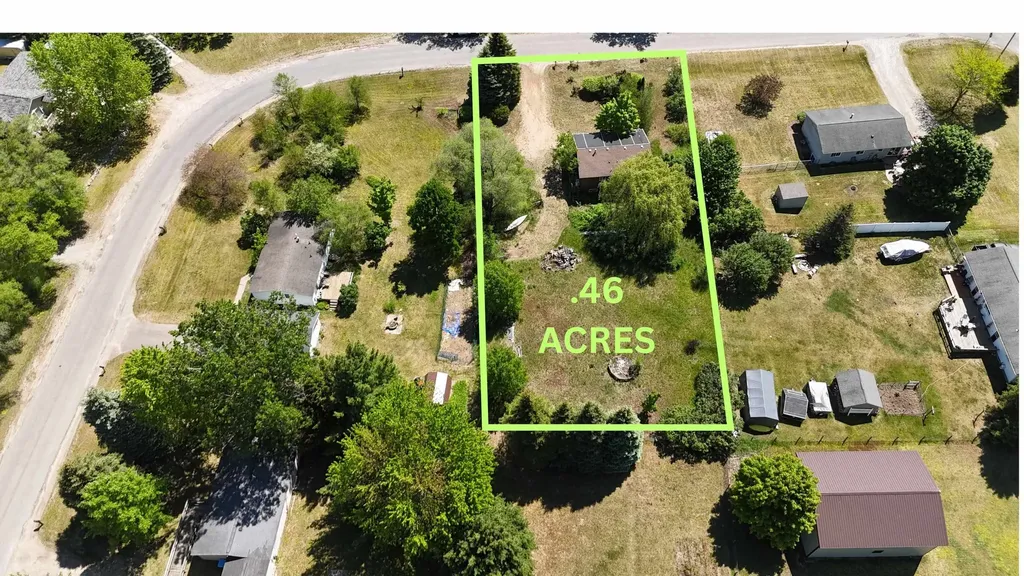 5527 Old Maple Trail Blair Township MI 49637