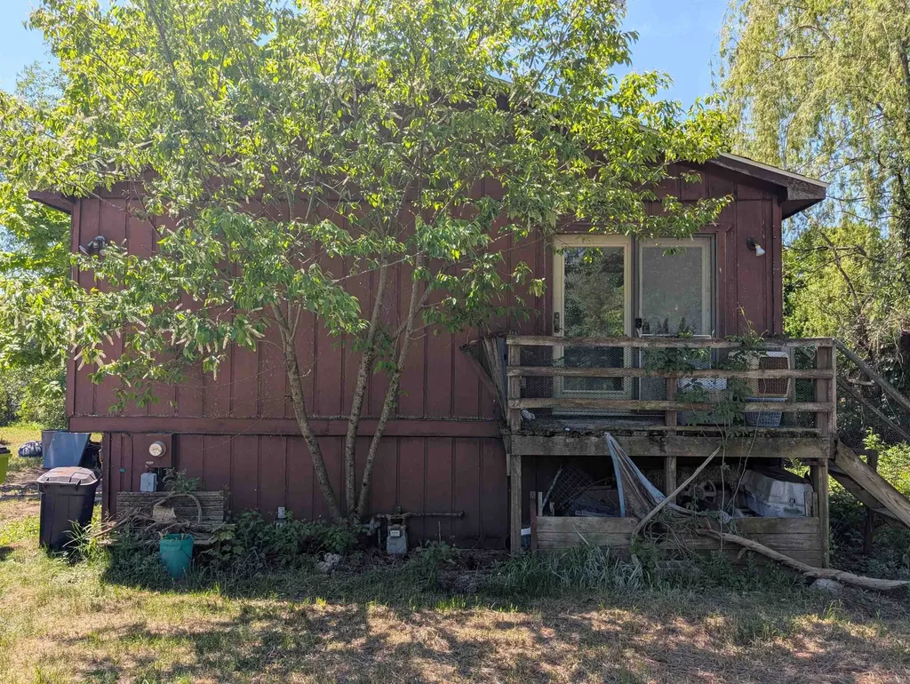 5527 Old Maple Trail Blair Township MI 49637