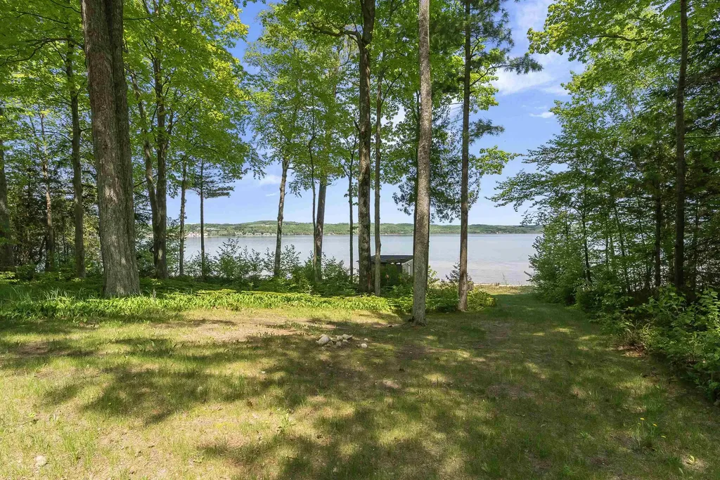 737 S Stony Point Road Suttons Bay Township MI 49682