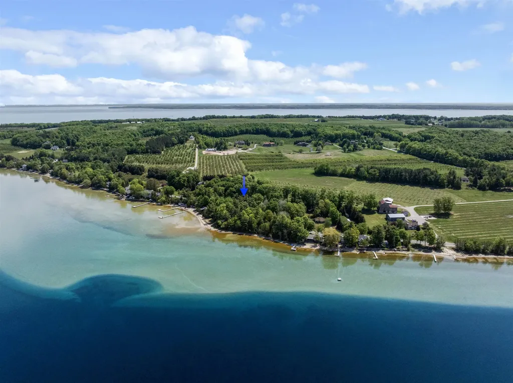 737 S Stony Point Road Suttons Bay Township MI 49682