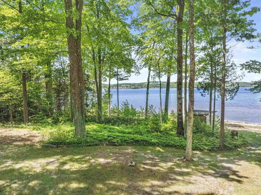 737 S Stony Point Road Suttons Bay Township MI 49682