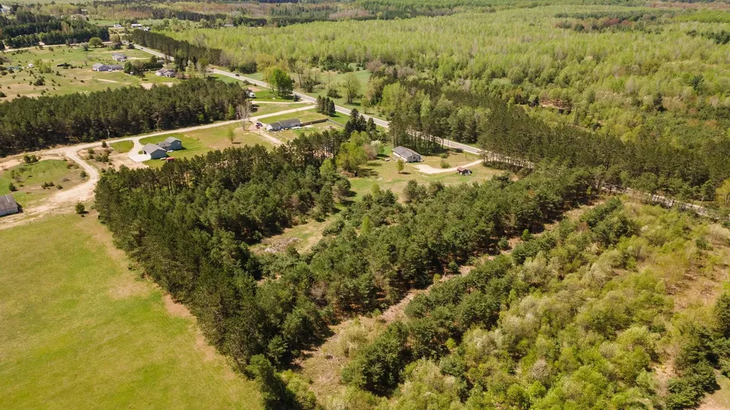 8613 Summit City Road Paradise Township MI 49649