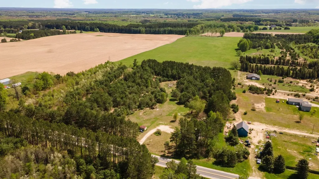 8613 Summit City Road Paradise Township MI 49649