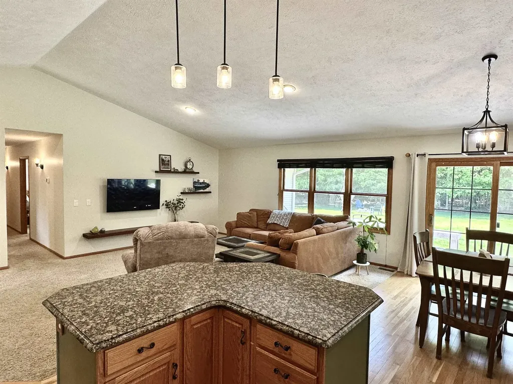 9644 Bobbys Trail Long Lake Township MI 49684