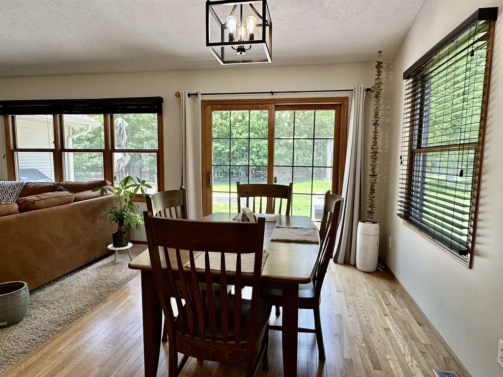 9644 Bobbys Trail Long Lake Township MI 49684