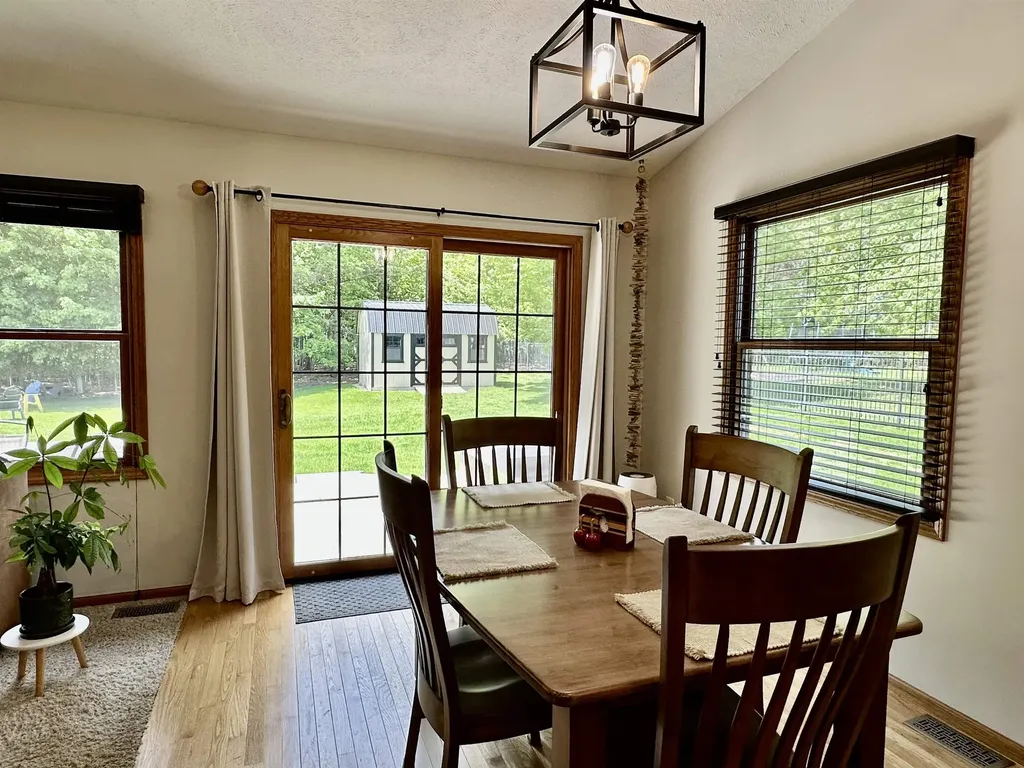 9644 Bobbys Trail Long Lake Township MI 49684