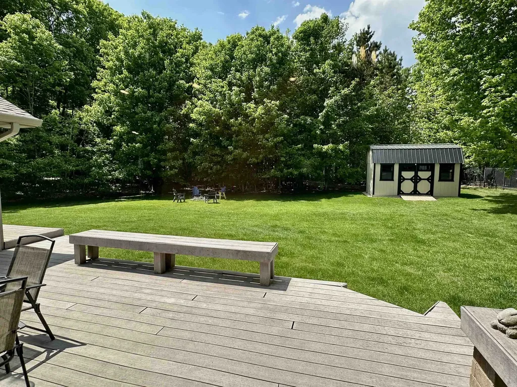 9644 Bobbys Trail Long Lake Township MI 49684