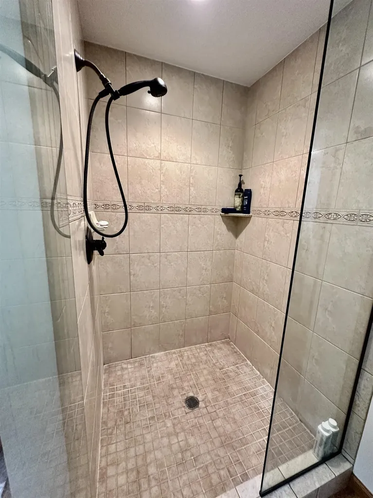 9644 Bobbys Trail Long Lake Township MI 49684