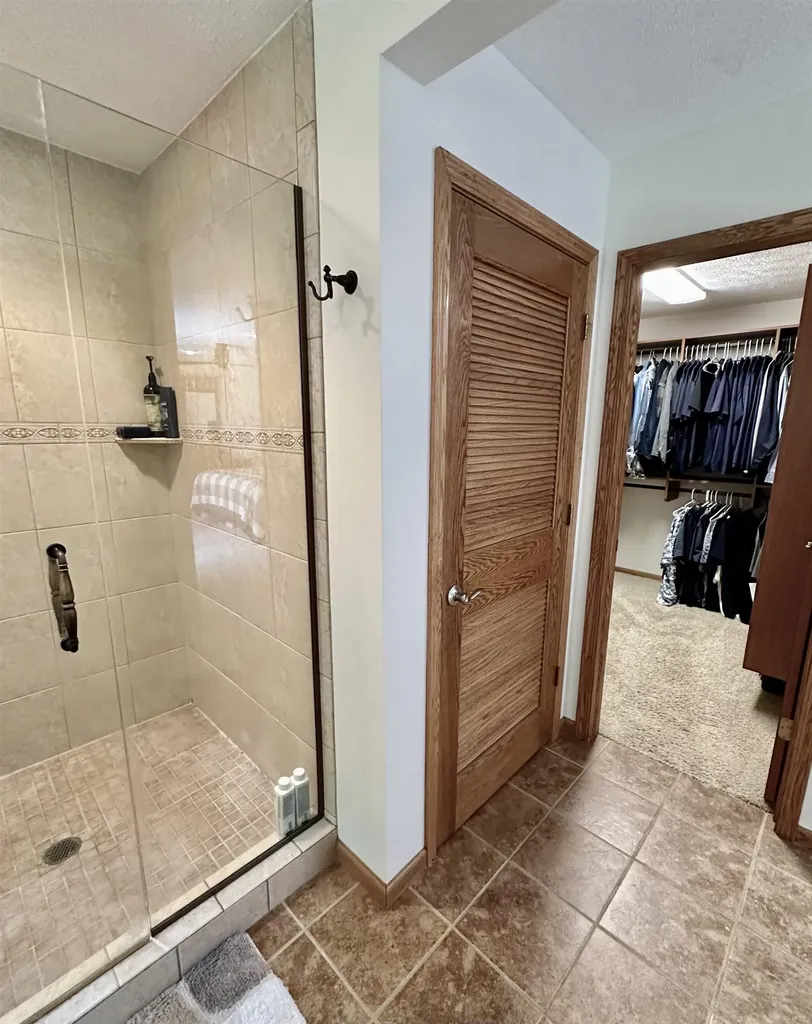 9644 Bobbys Trail Long Lake Township MI 49684