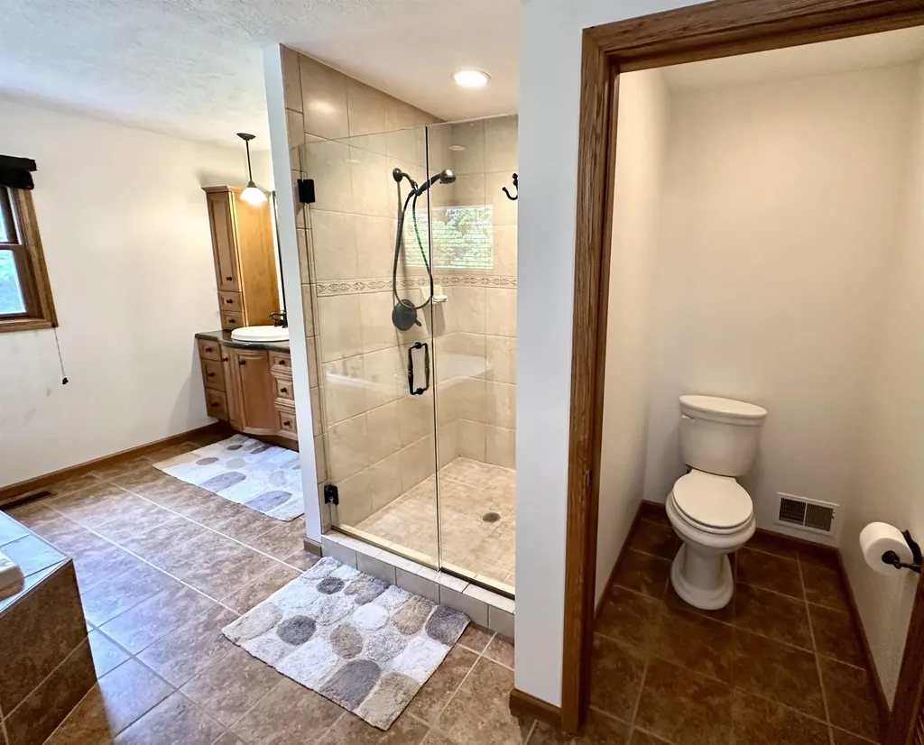 9644 Bobbys Trail Long Lake Township MI 49684