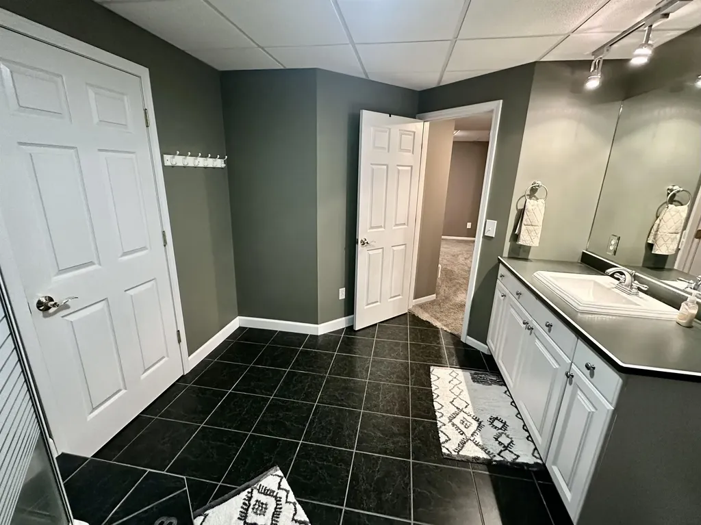 9644 Bobbys Trail Long Lake Township MI 49684