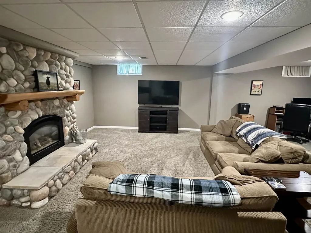 9644 Bobbys Trail Long Lake Township MI 49684
