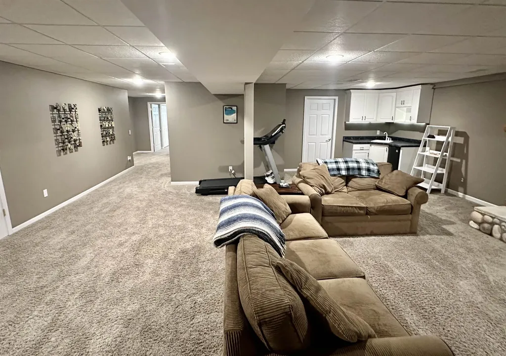 9644 Bobbys Trail Long Lake Township MI 49684