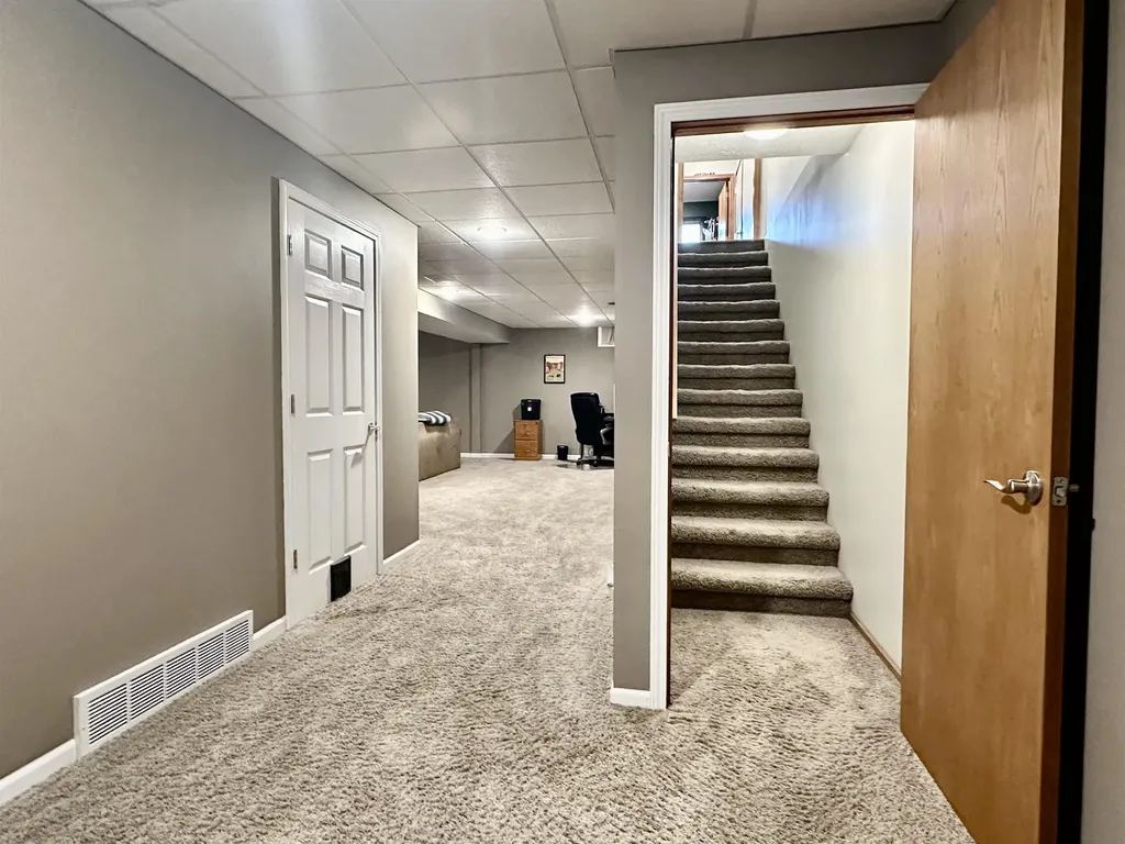 9644 Bobbys Trail Long Lake Township MI 49684