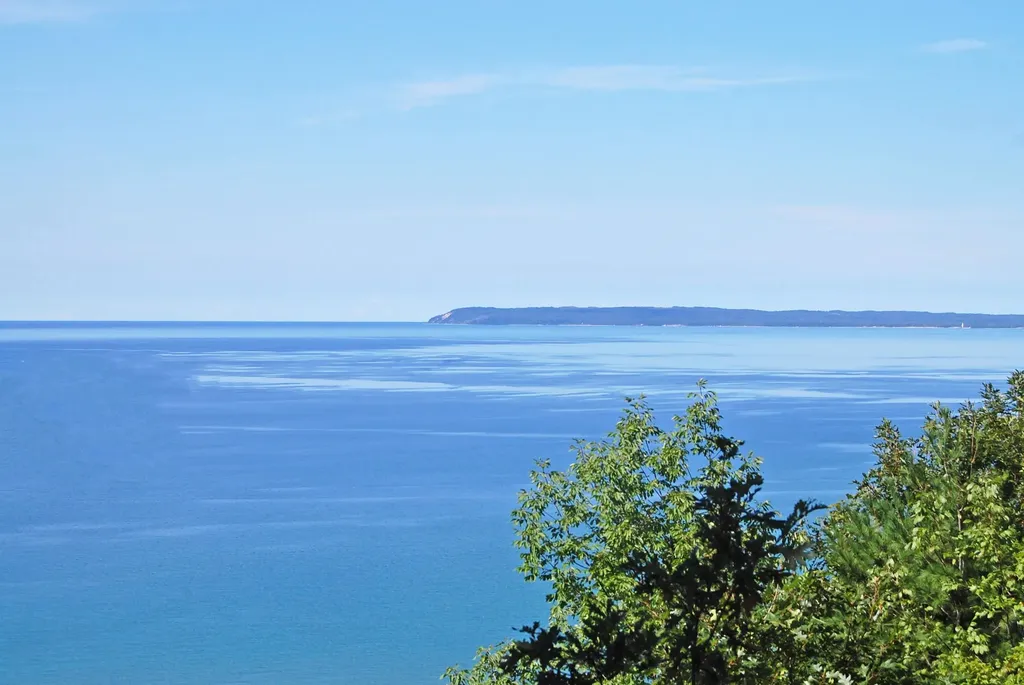 9 Ridge Top Glen Arbor Township MI 49636