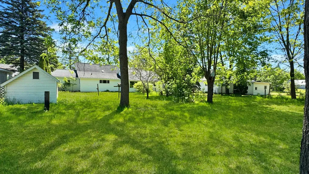 613 Waldo Street Cadillac City MI 49601