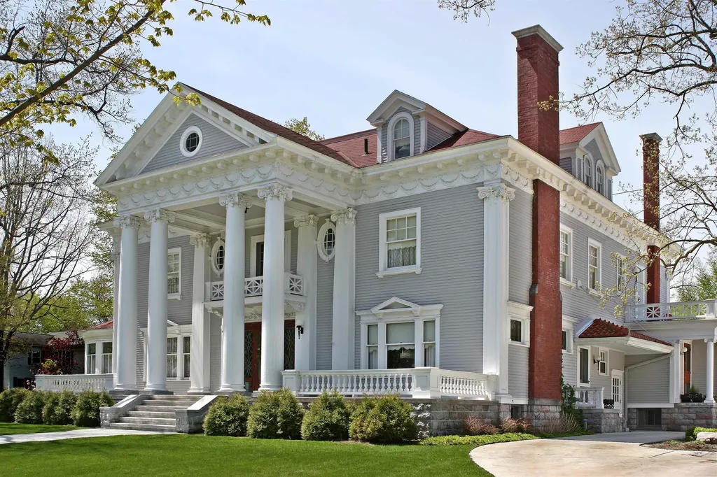 230 Wellington Traverse City City MI 49686