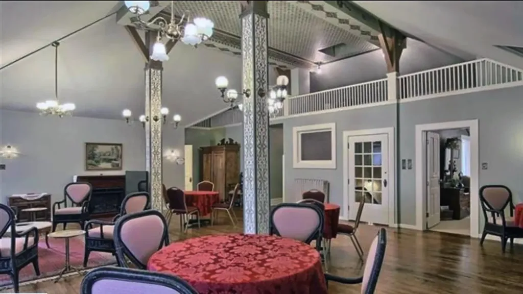 230 Wellington Traverse City City MI 49686