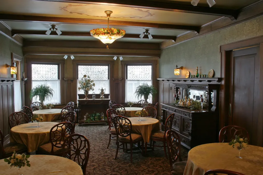 230 Wellington Traverse City City MI 49686