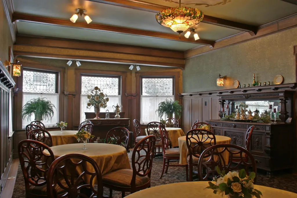 230 Wellington Traverse City City MI 49686