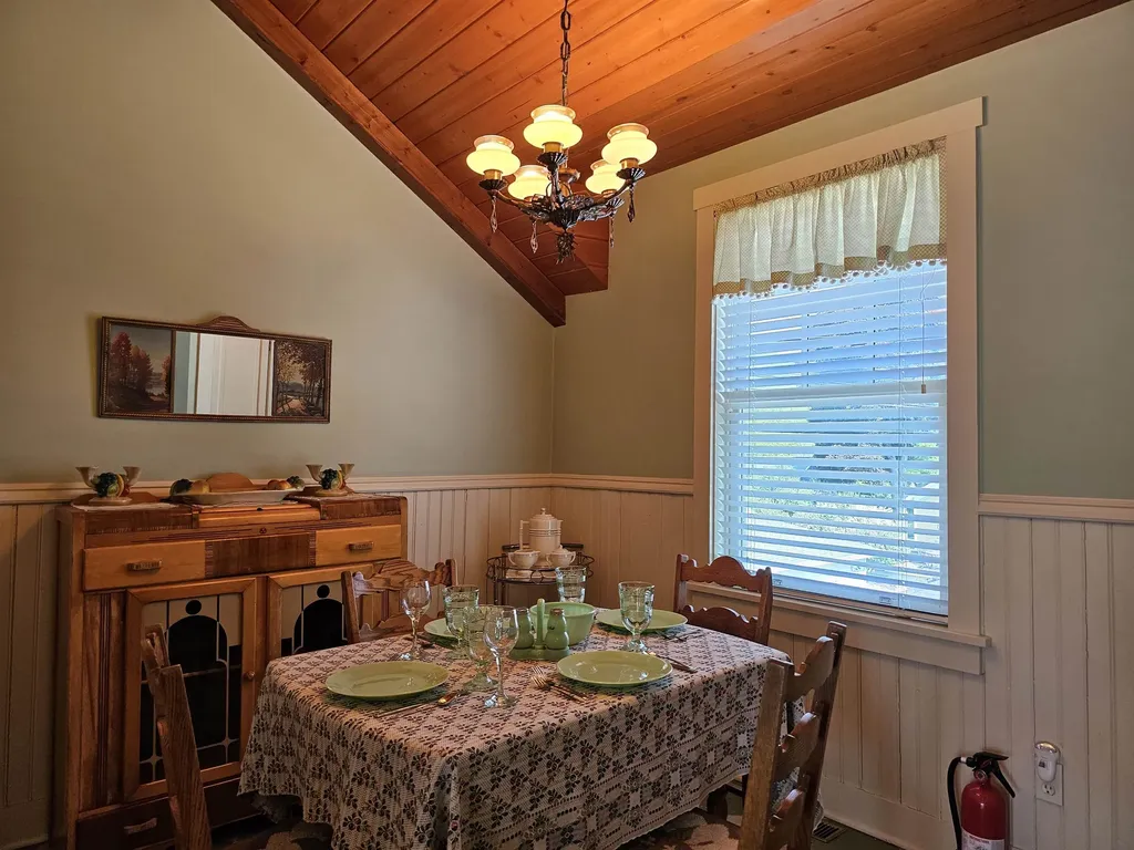 230 Wellington Traverse City City MI 49686