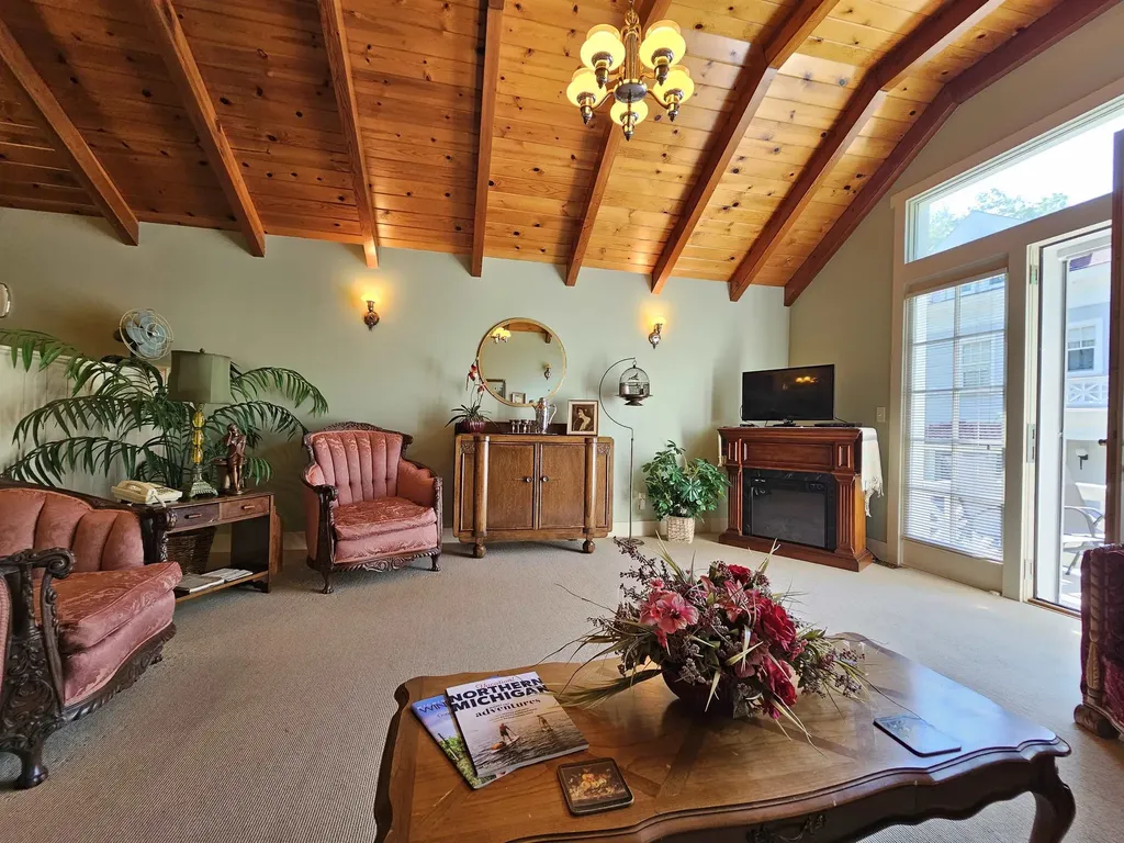 230 Wellington Traverse City City MI 49686