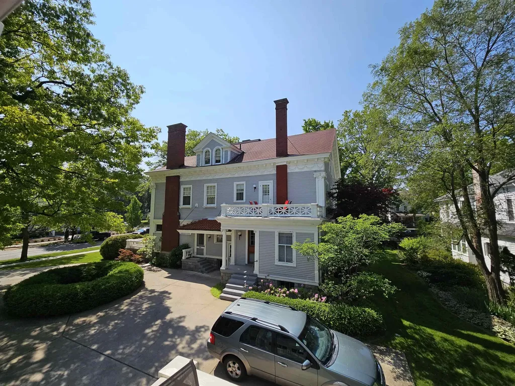 230 Wellington Traverse City City MI 49686