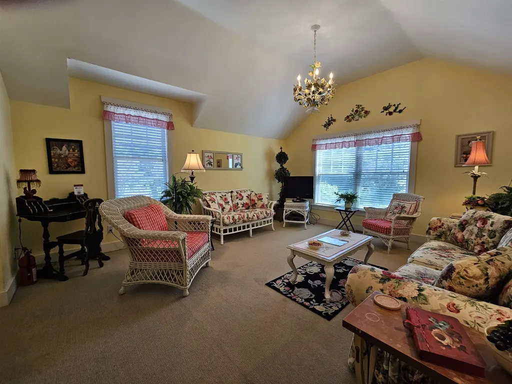 230 Wellington Traverse City City MI 49686