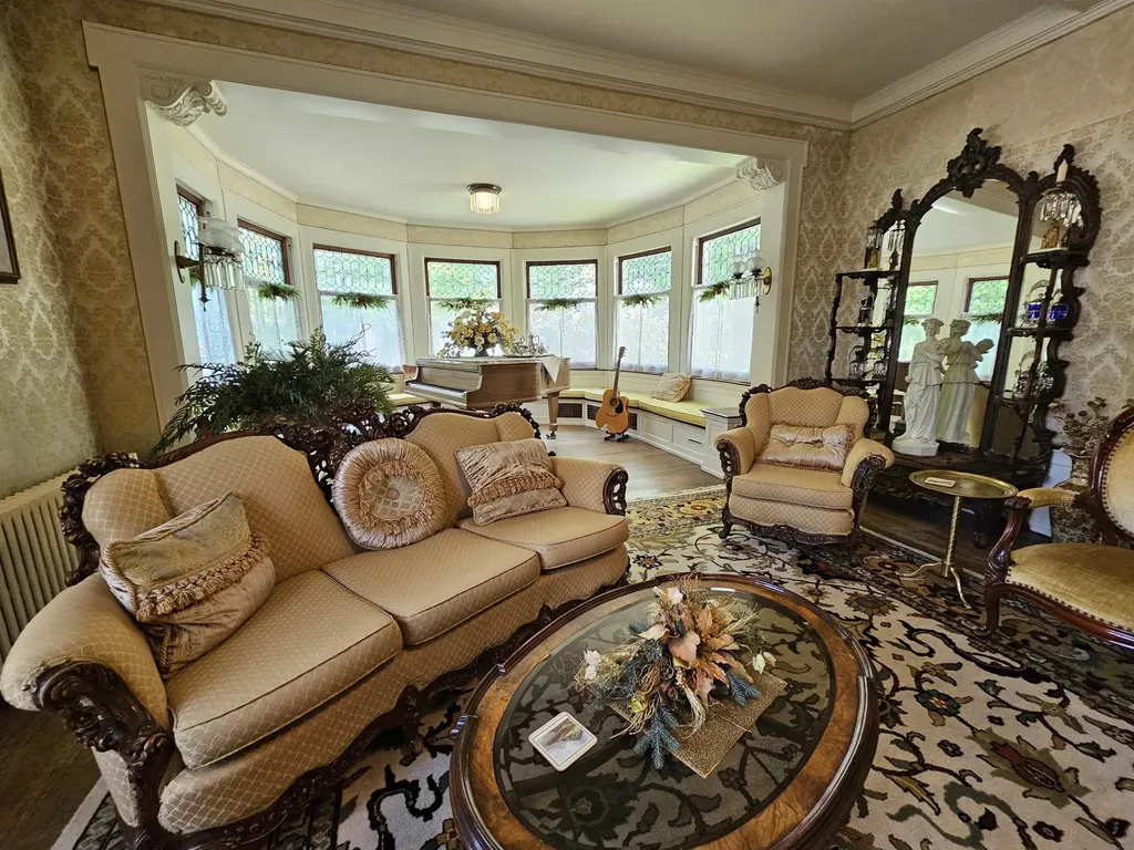 230 Wellington Traverse City City MI 49686