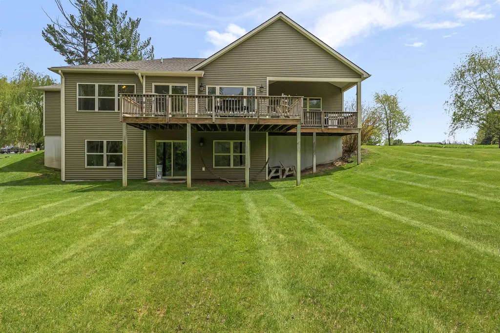 3251 Huellmantel Drive Long Lake Township MI 49685