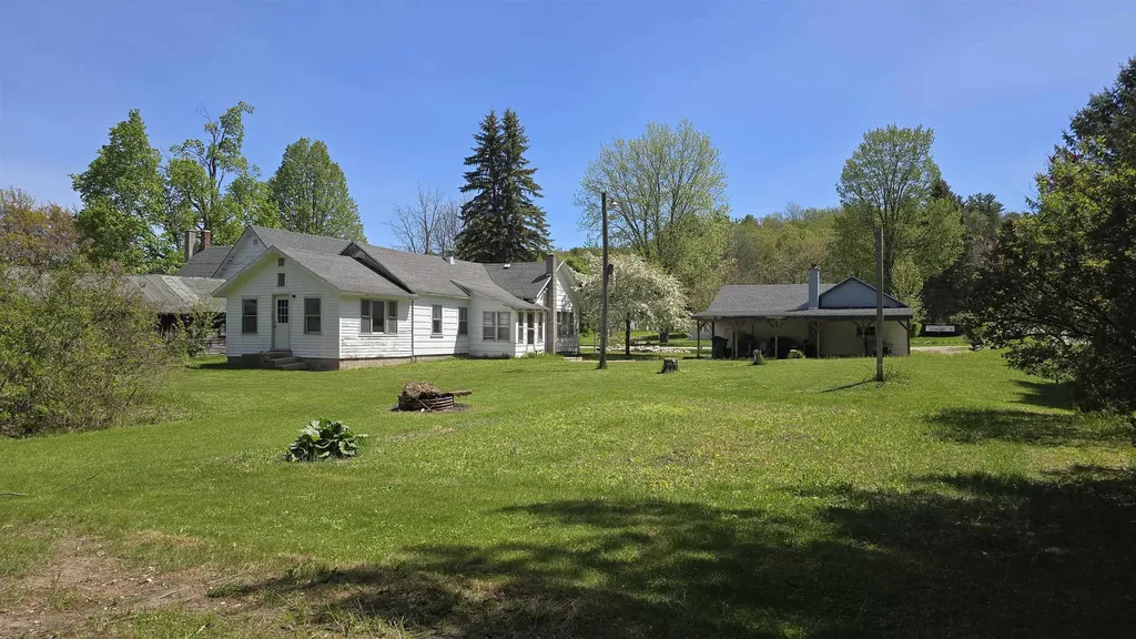 4132 Main Mayfield Township MI 49649