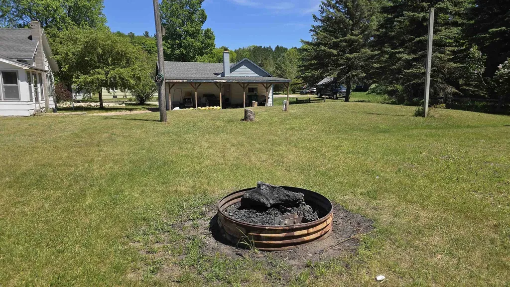 4132 Main Mayfield Township MI 49649