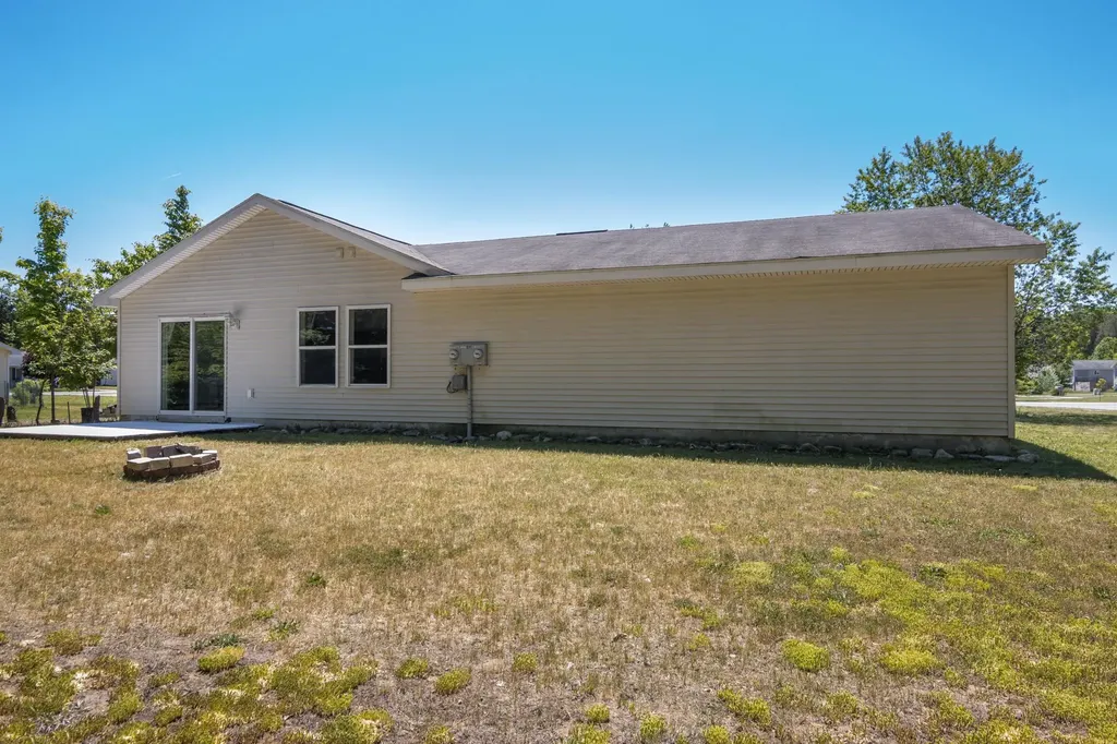 3225 Crimson Ranch Lane Blair Township MI 49685