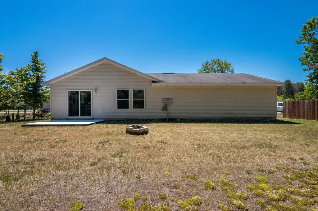 3225 Crimson Ranch Lane Blair Township MI 49685