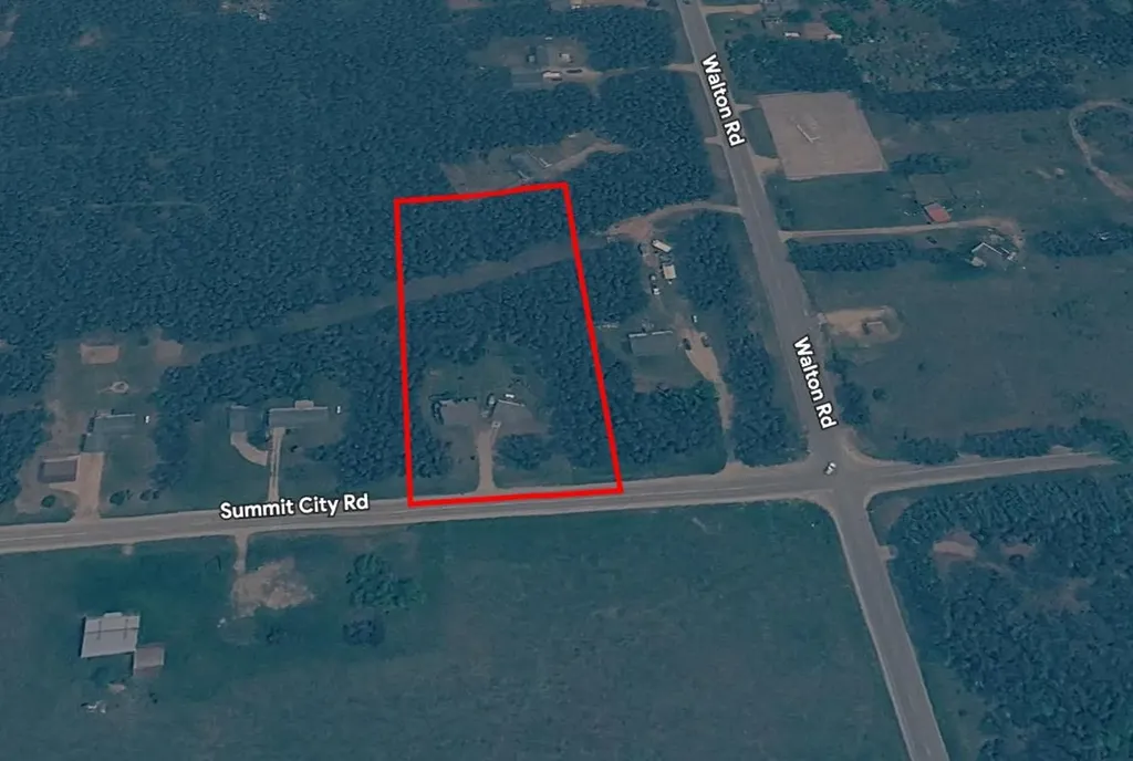 9933 Summit City Road Paradise Township MI 49649