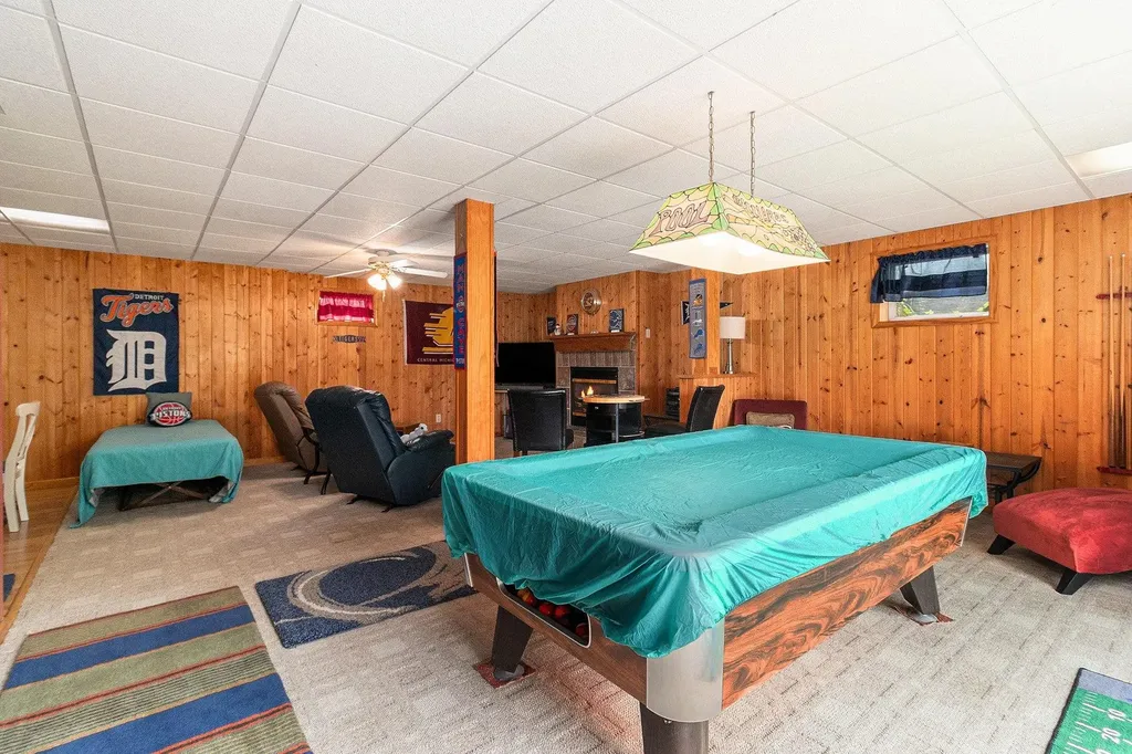 5505 Indian Trail Blaine Township MI 49635