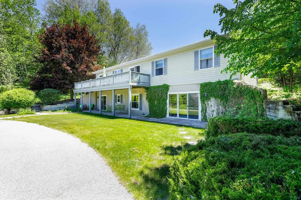 5505 Indian Trail Blaine Township MI 49635