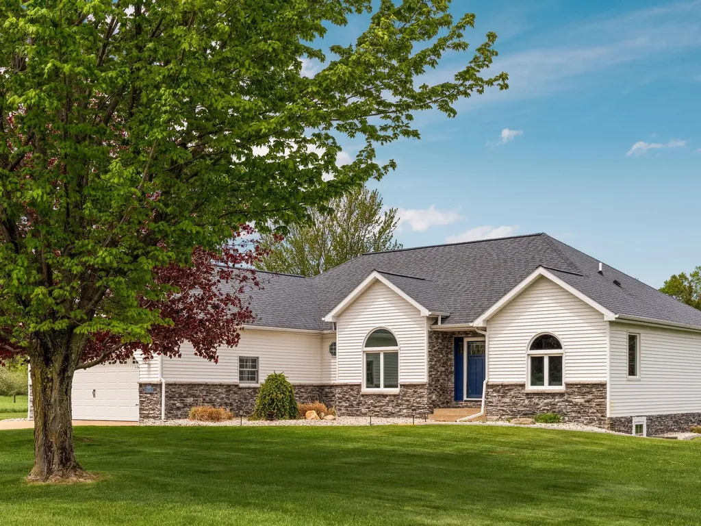 8480 Farm Lane Cherry Grove Township MI 49601