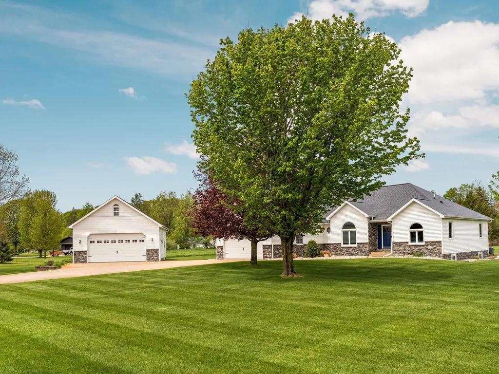 8480 Farm Lane Cherry Grove Township MI 49601