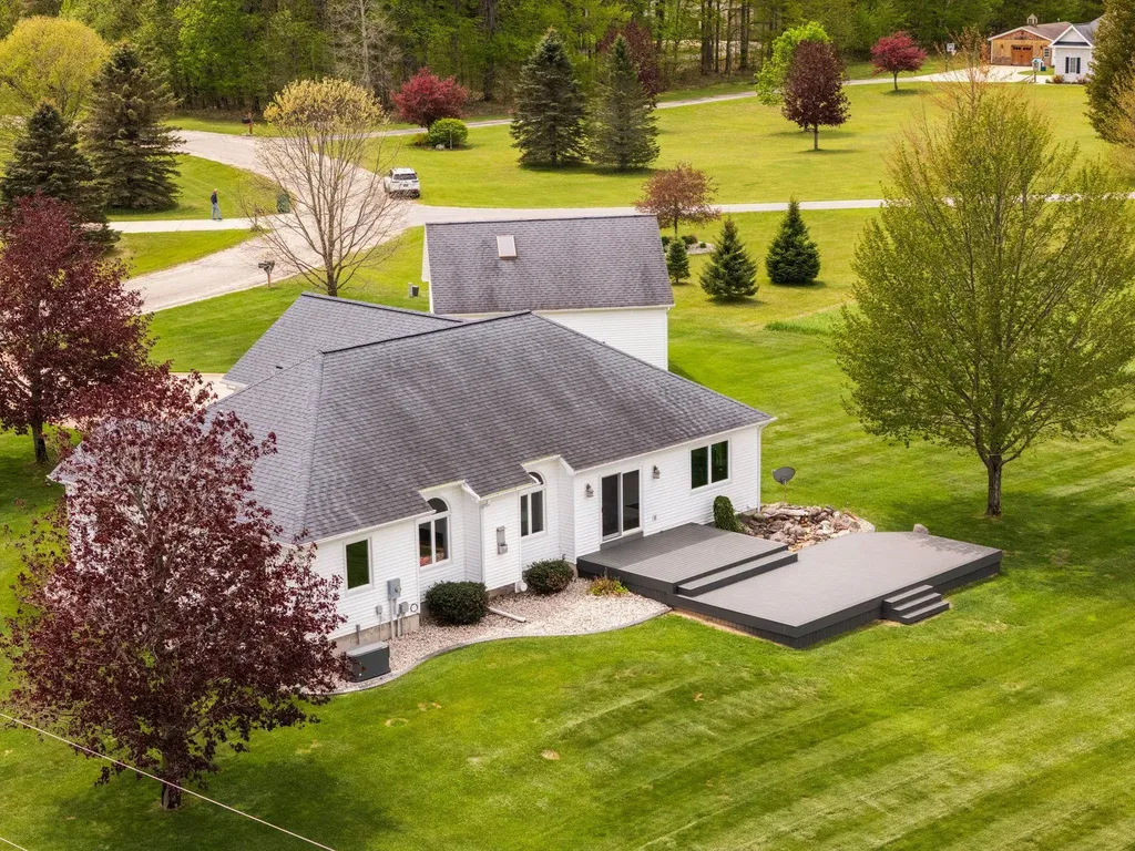 8480 Farm Lane Cherry Grove Township MI 49601