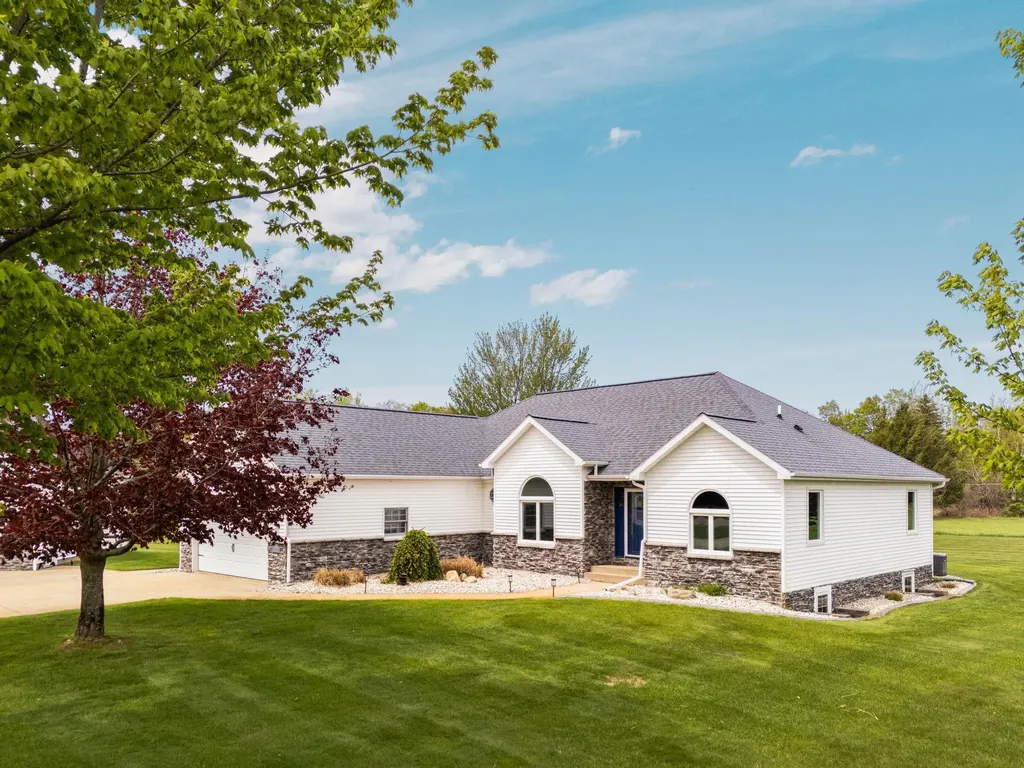 8480 Farm Lane Cherry Grove Township MI 49601