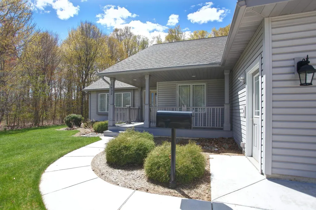 1432 Nightingale Lane Paradise Township MI 49649