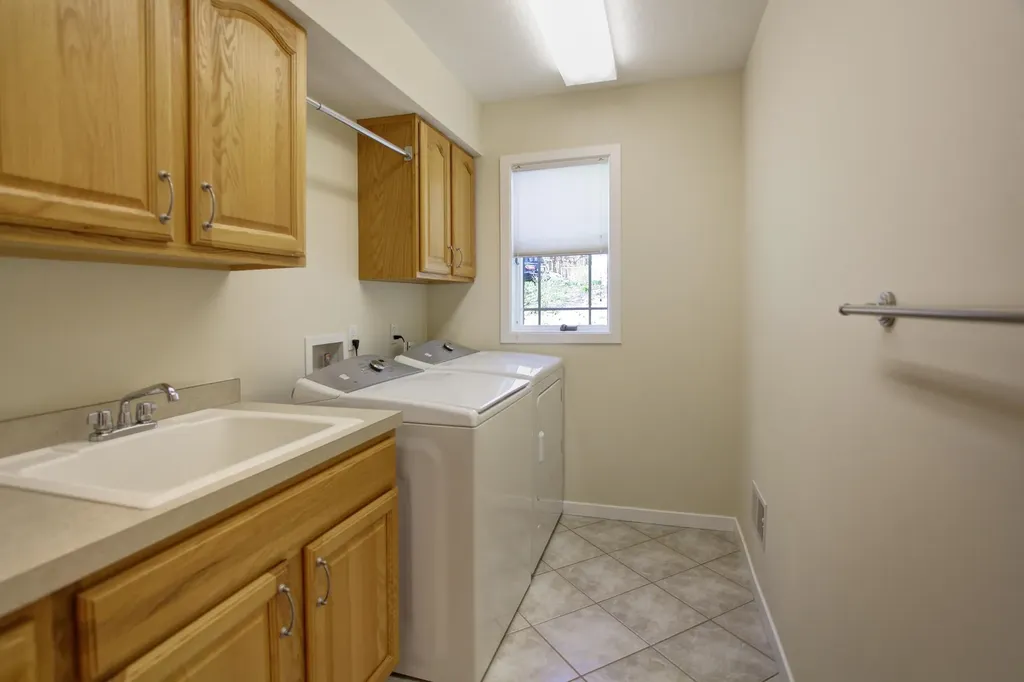 1432 Nightingale Lane Paradise Township MI 49649