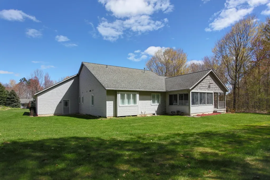 1432 Nightingale Lane Paradise Township MI 49649