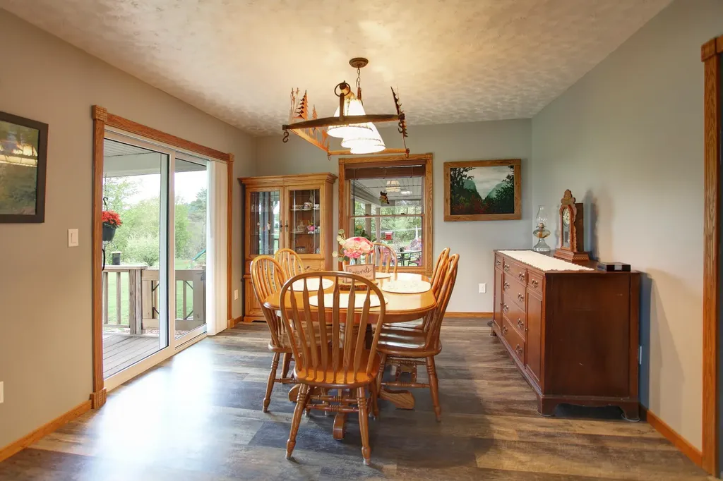 8201 Essex Road Banks Township MI 49729
