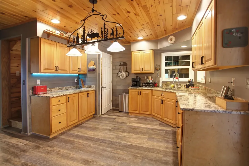 8201 Essex Road Banks Township MI 49729