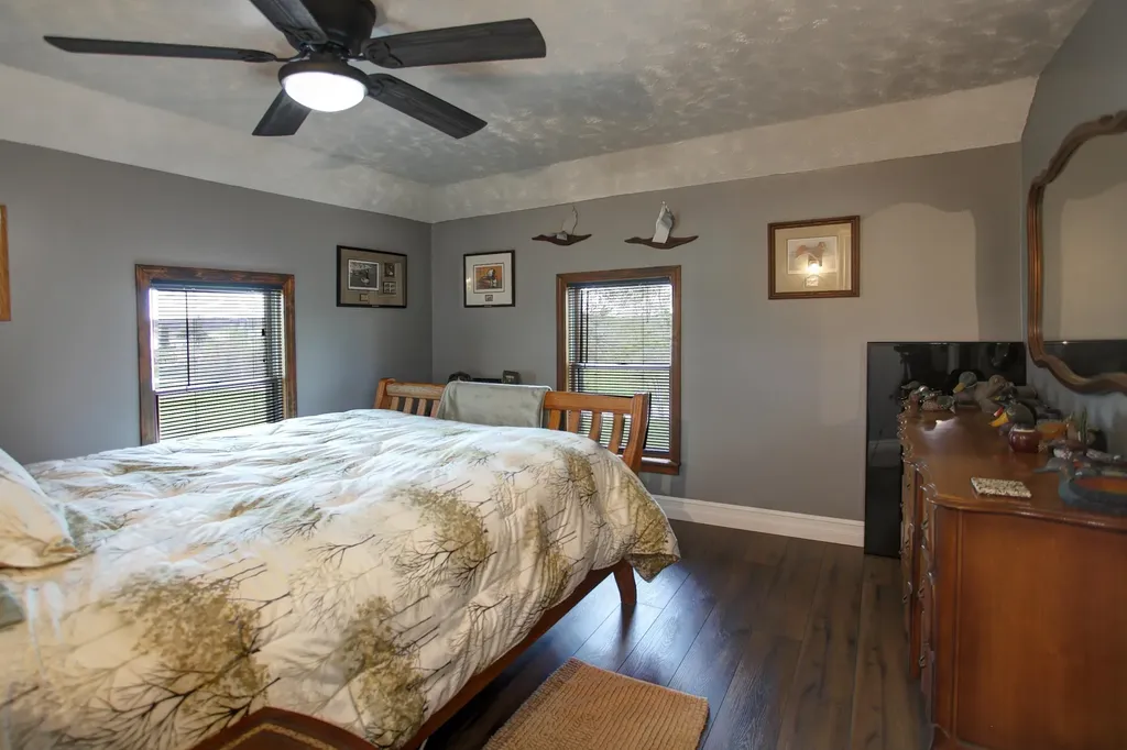 8201 Essex Road Banks Township MI 49729