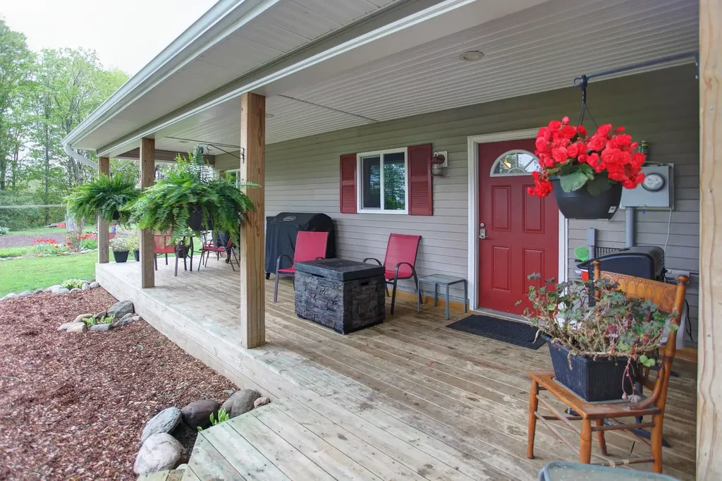 8201 Essex Road Banks Township MI 49729