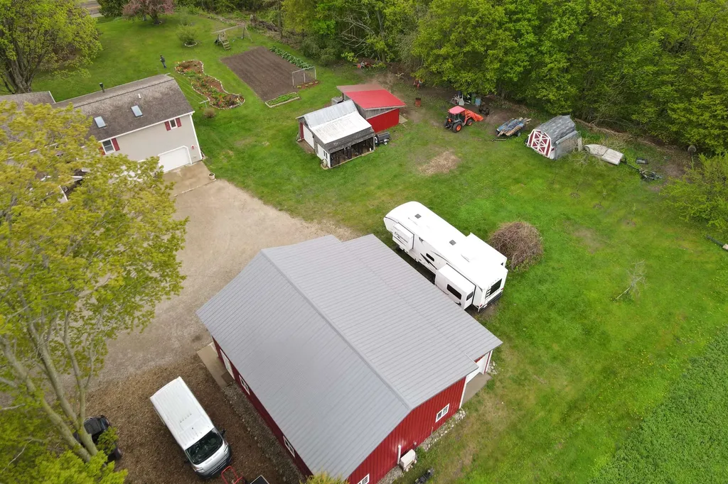 8201 Essex Road Banks Township MI 49729